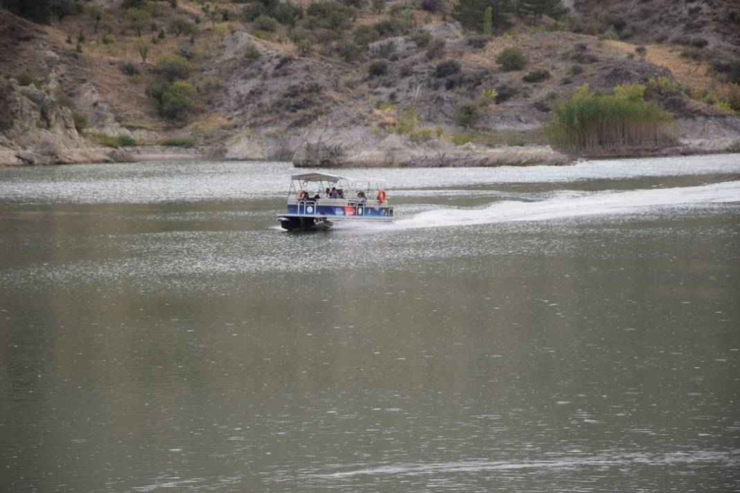 Konya’da tekne turu! Deniz yok ama keyfi var! İşte fiyatı… 1